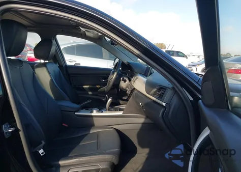 2016 BMW 320I из США, поврежденный, VIN WBA8E1G50GNT36933